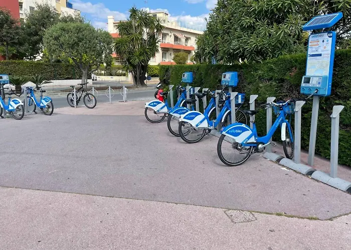Le Pied Dans L'eau - Parking - Seaside - Hipprodrome Апартаменты *